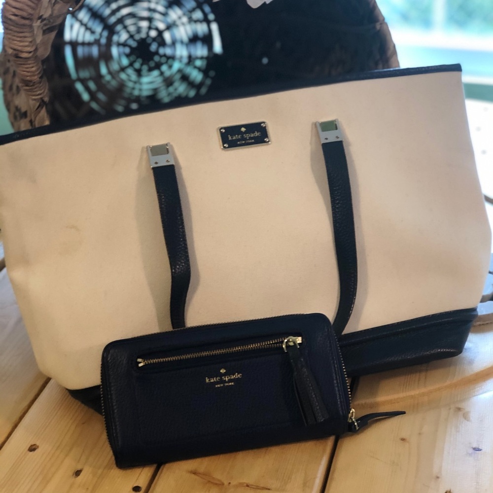 Kate spade purse and wallet